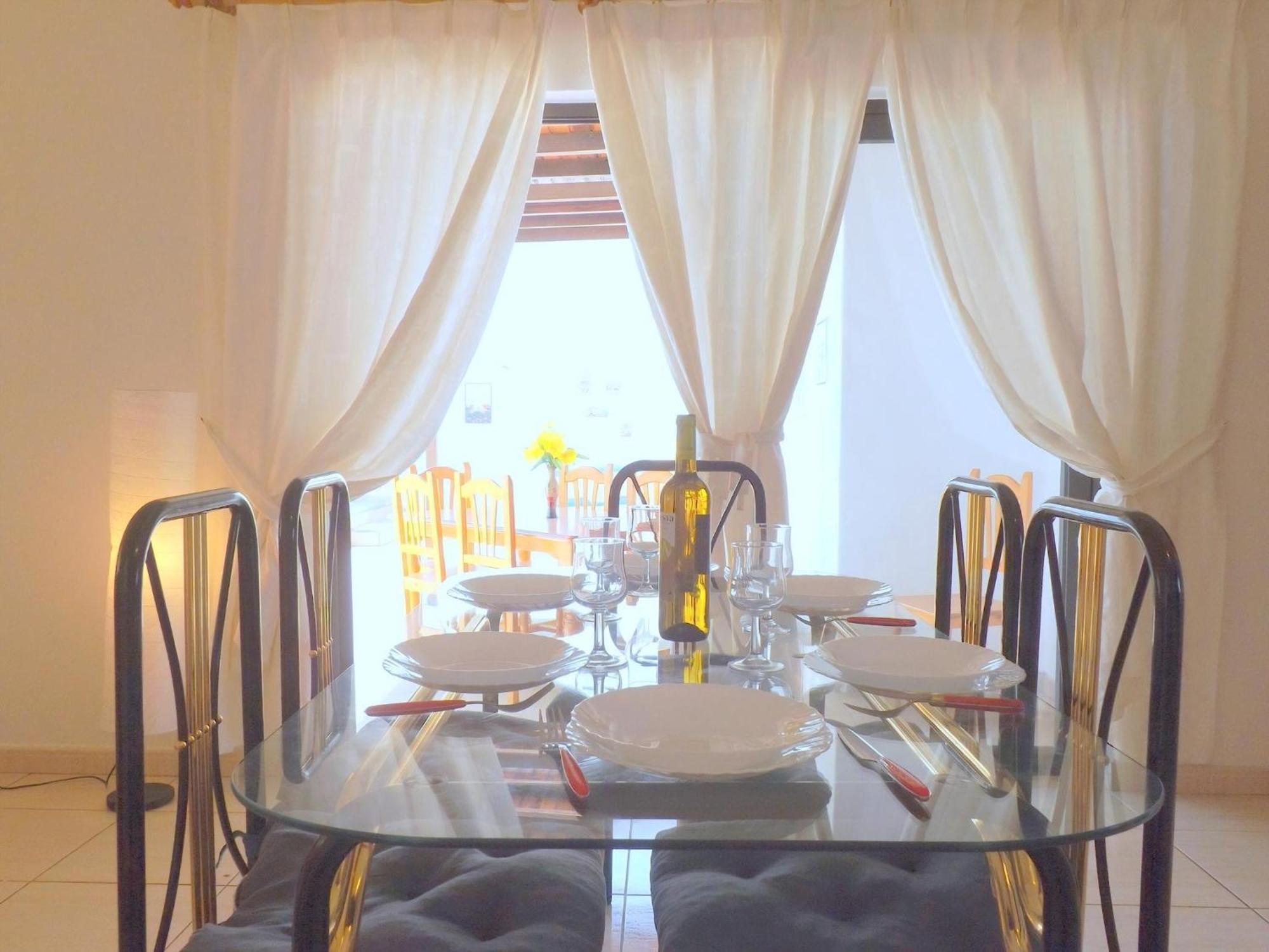 Вилла Centrally Located Rupert 3 Bedrooms Private Pool Close To Amenities Puerto Del Carmen *